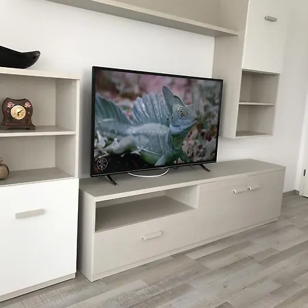 Cubox Apartament * Брашов